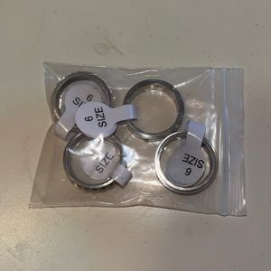 Pack of 4 Anxiety Rings with tags
